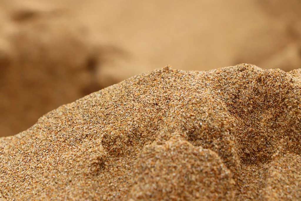 Песок мелкозернистый  модуль крупности 2,5-3,0